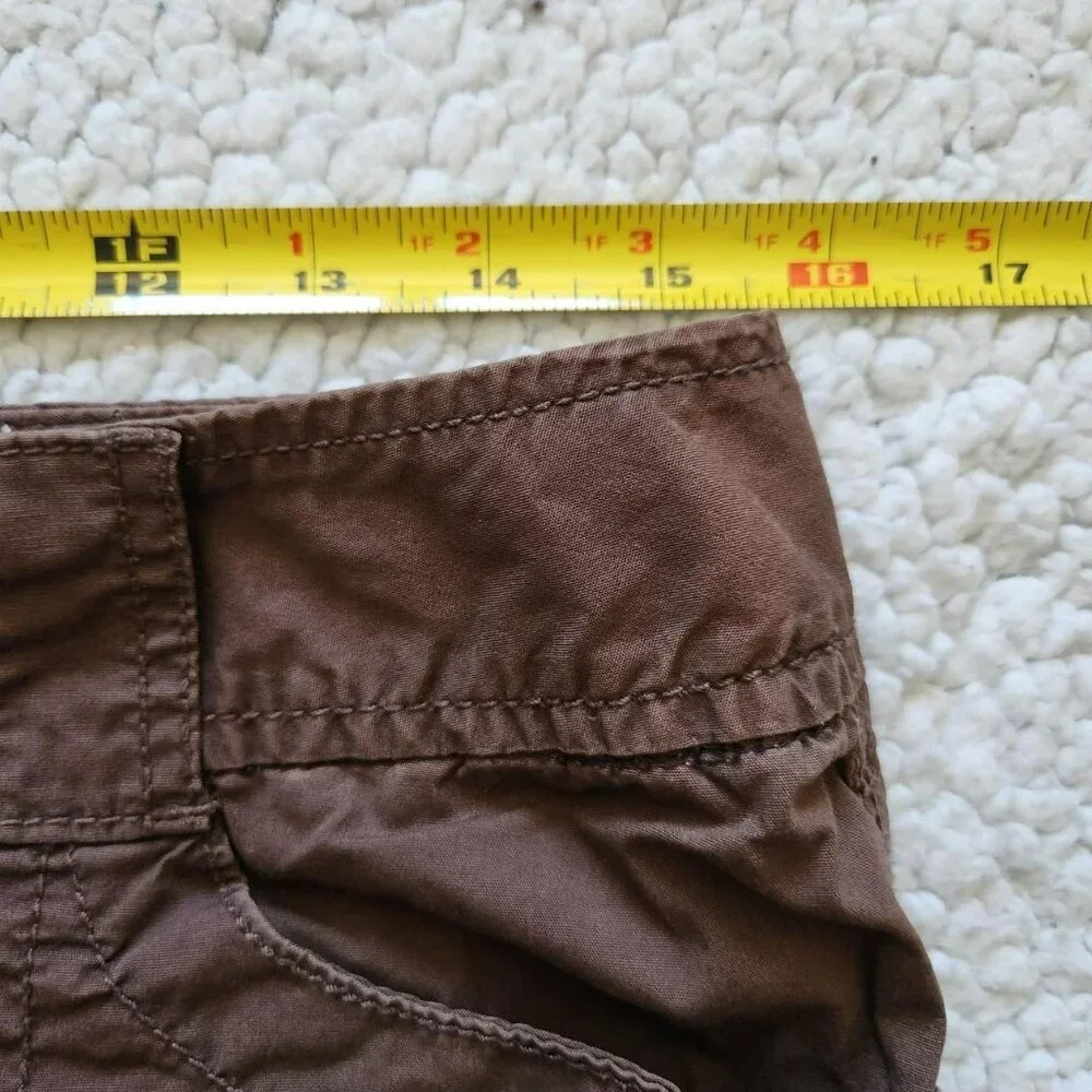 St John's Bay Y2k brown capris long shorts pants Size 8 Petite cotton spandex